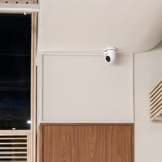 Instalasi CCTV outdoor area parkir kantor